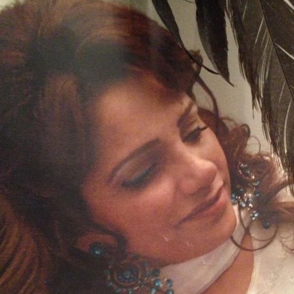 Meet your Posher, Pameela - Picture 1 of 1